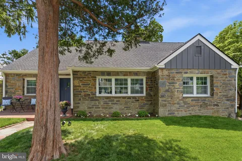 $595,000 | 3226 West Penn Street, Philadelphia, PA 19129