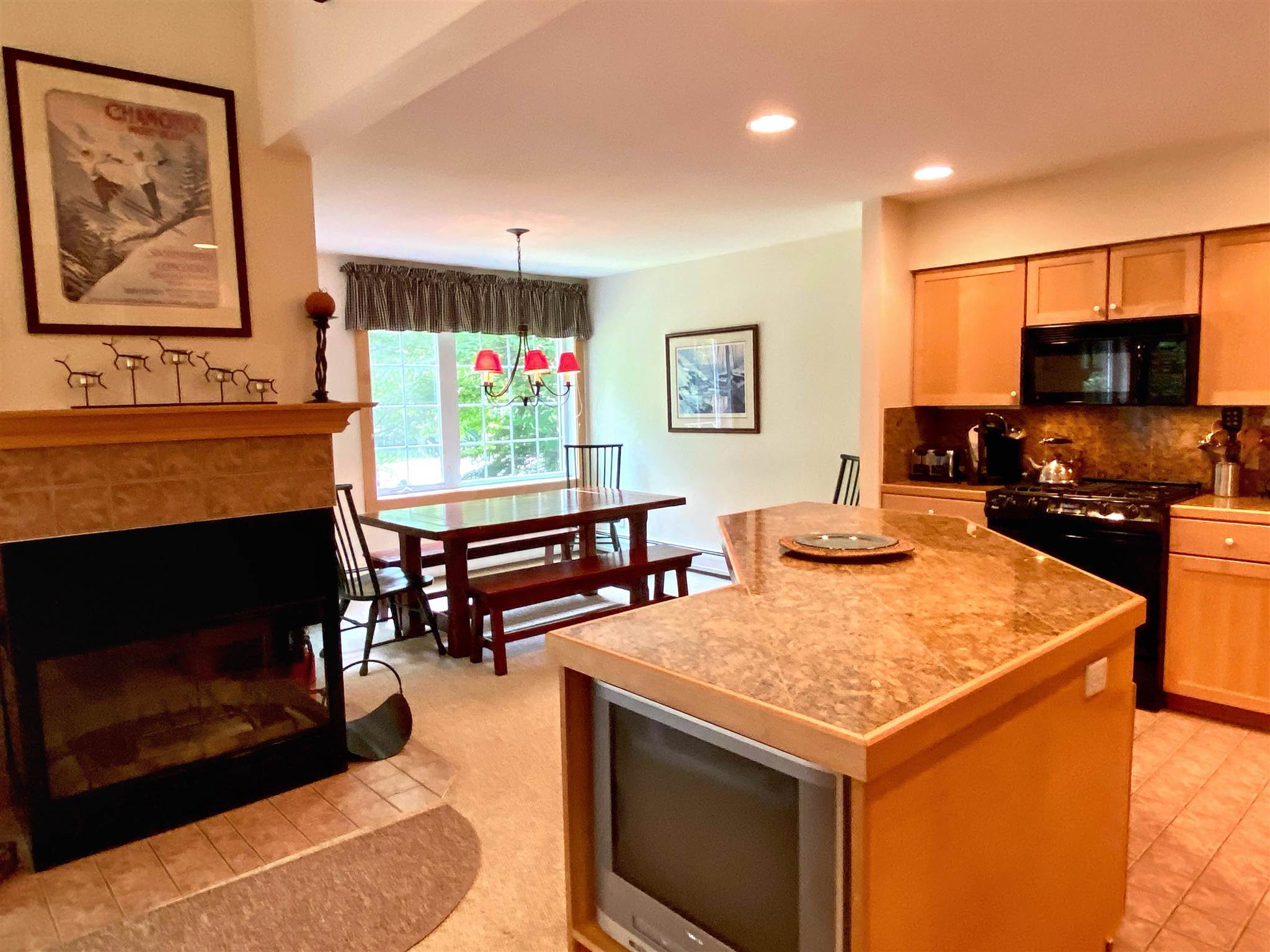 44 A Kingswood Road West Dover, VT 05356 - Photo 5 of 25 Gallery Image 5