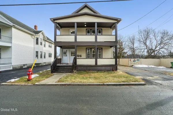 $1,650 | 16 Berkley Avenue, Cohoes, NY 12047