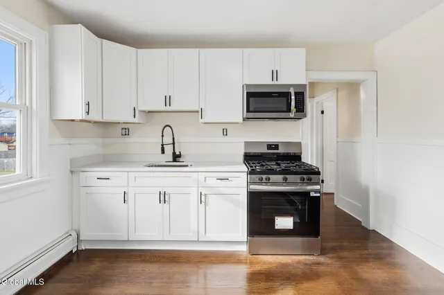 $1,650 | 16 Berkley Avenue, Cohoes, NY 12047