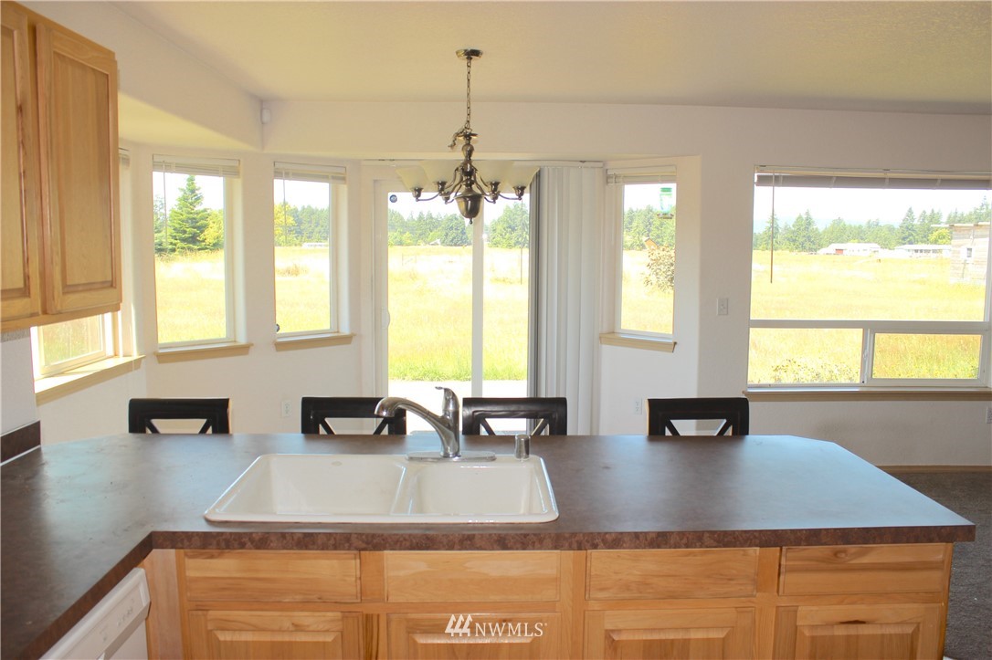 18015 Wakly Lane Southwest Rochester, WA 98579 - Photo 12 of 33