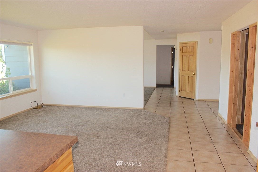 18015 Wakly Lane Southwest Rochester, WA 98579 - Photo 13 of 33