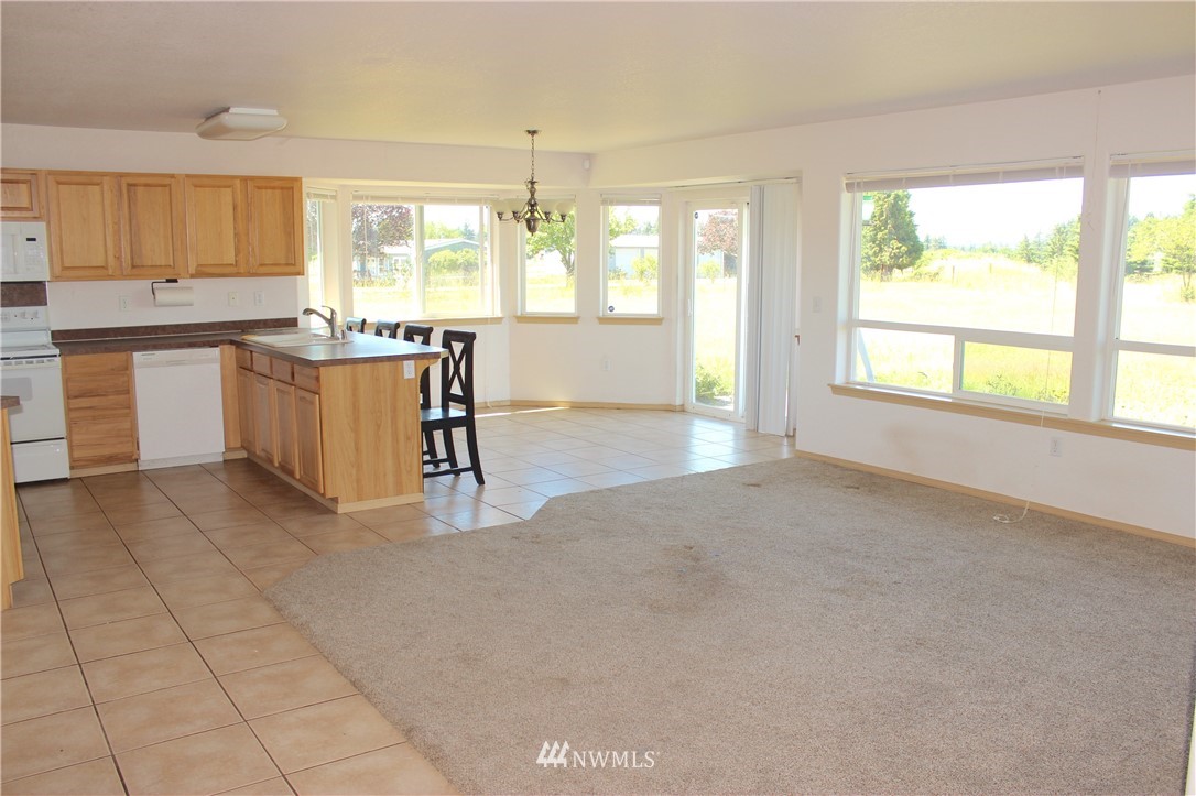 18015 Wakly Lane Southwest Rochester, WA 98579 - Photo 8 of 33