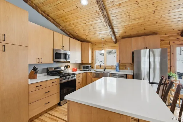 $575,000 | 1084 Rt-12, Unit B, Lebanon, NY 13332