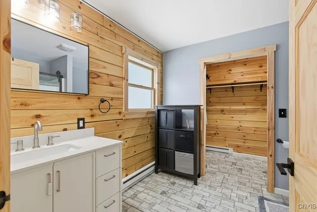 $575,000 | 1084 Rt-12, Unit B, Lebanon, NY 13332