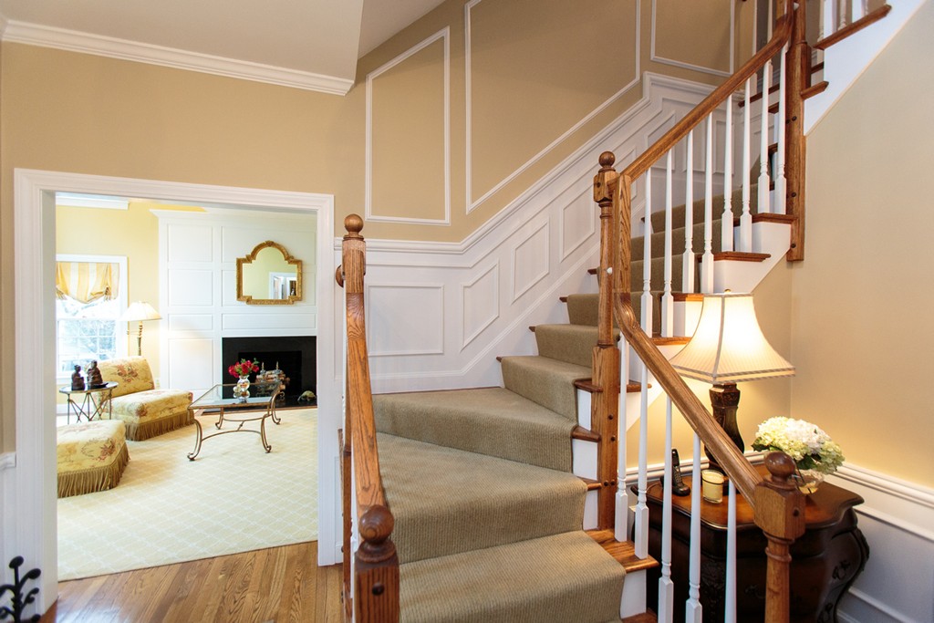129 Albion Road Wellesley, MA 02481 - Photo 3 of 23