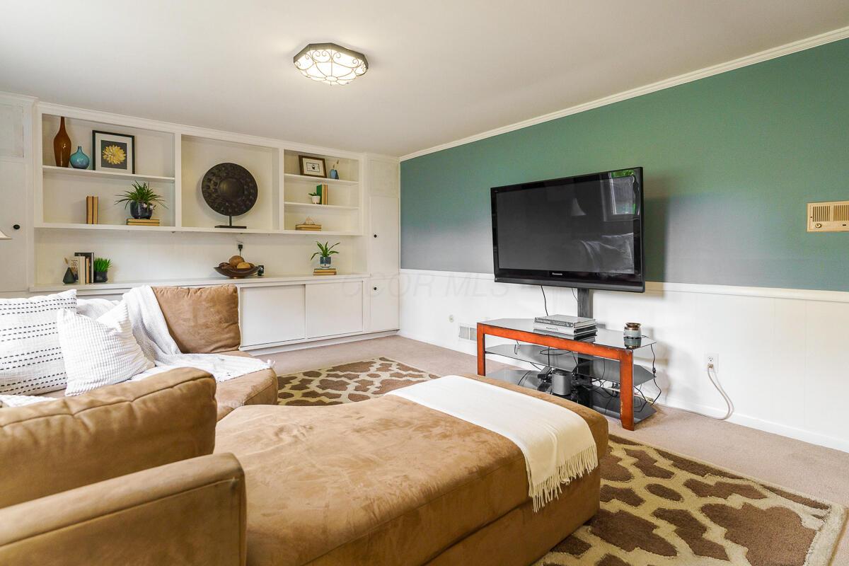 3090 North Star Road Columbus, OH 43221 - Photo 20 of 44 3090 family room 2