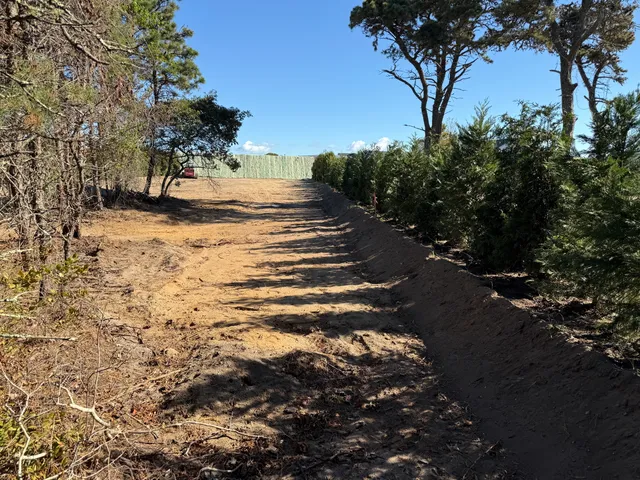 $1,650,000 | 11 Woodland Drive, Nantucket, MA 02554