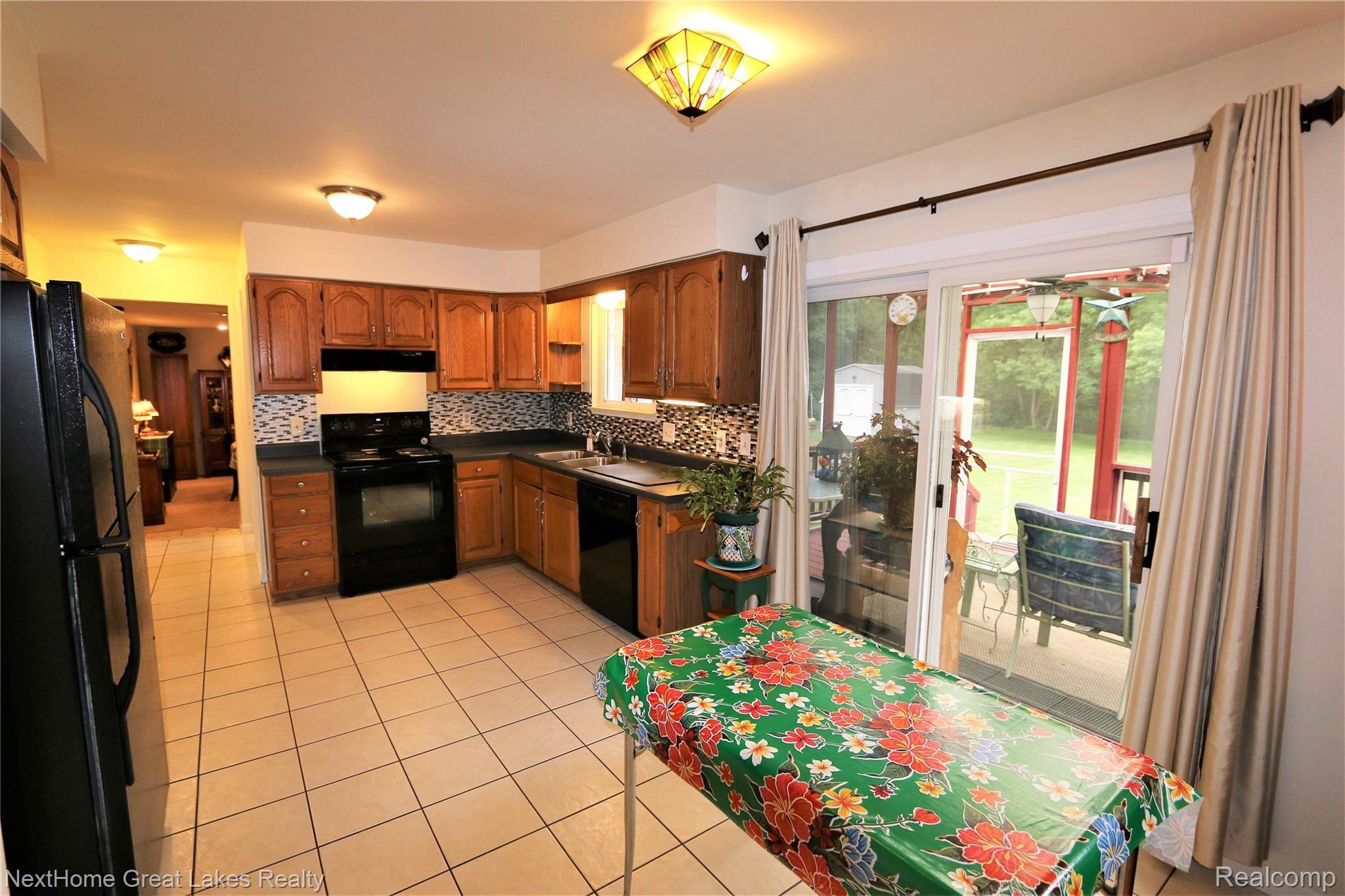 3119 North Irish Road Davison, MI 48423 - Photo 8 of 22 IMG_4458.JPG