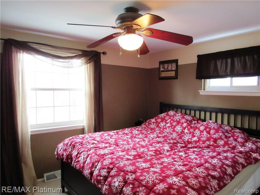 4081 Buno Road Brighton, MI 48114 - Photo 18 of 24 IMG_2060.JPG