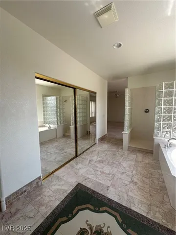 $2,995 | 301 Arbor Garden Avenue, Las Vegas, NV 89148
