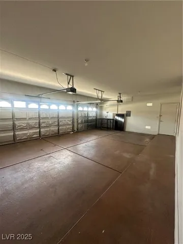 $2,995 | 301 Arbor Garden Avenue, Las Vegas, NV 89148