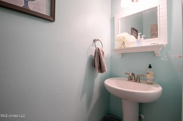 $2,300 | 20100 Mulligan Cove, Gulfport, MS 39503