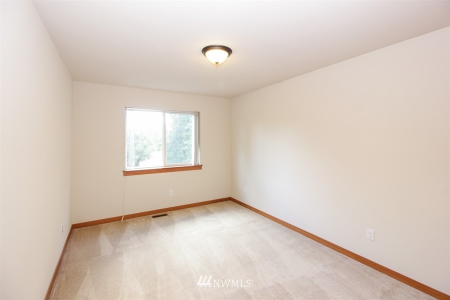 20907 10th Avenue Southeast Bothell, WA 98021 - Photo 18 of 25