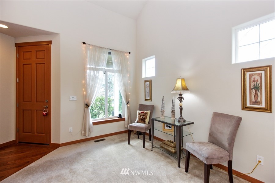20907 10th Avenue Southeast Bothell, WA 98021 - Photo 3 of 25