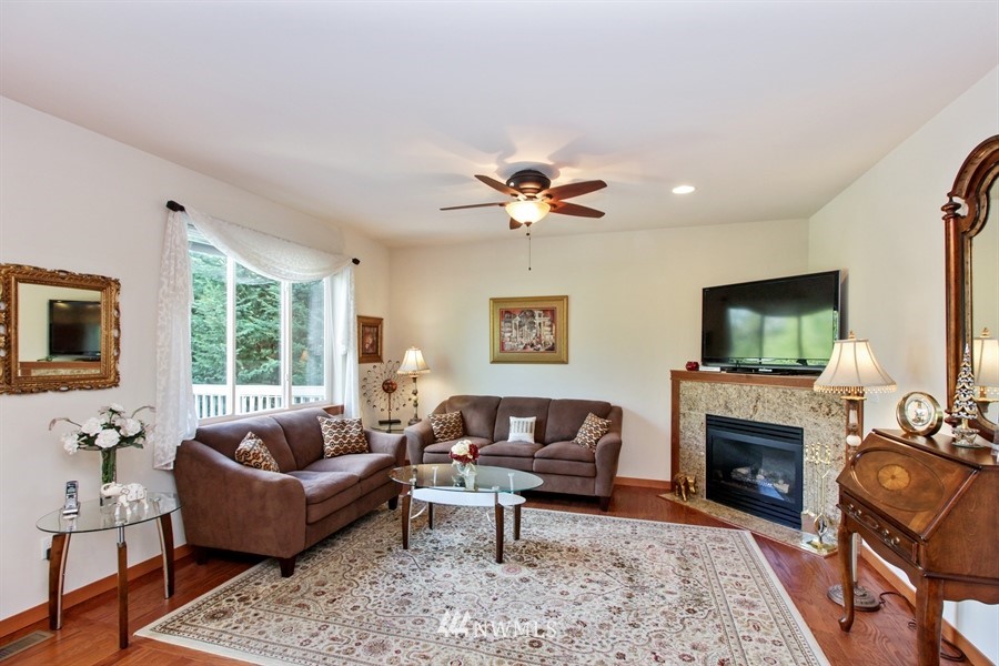 20907 10th Avenue Southeast Bothell, WA 98021 - Photo 8 of 25