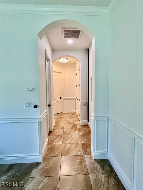 7121 Hatpin Loop Wesley Chapel, FL 33545 - Photo 19 of 24 a view of a hallway