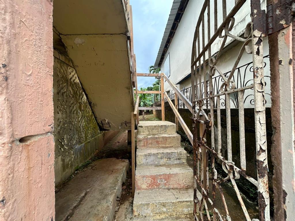 5 Calle Barceloneta, PR 00617 - Photo 40 of 40 a view of entryway
