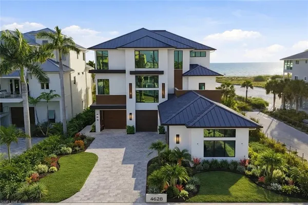 $13,490,000 | 6100 Court Street, Fort Myers Beach, FL 33931