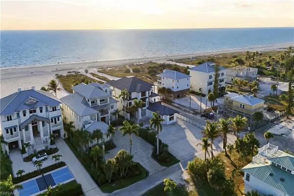 $13,490,000 | 6100 Court Street, Fort Myers Beach, FL 33931