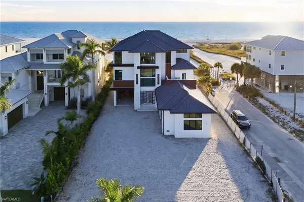 $13,490,000 | 6100 Court Street, Fort Myers Beach, FL 33931