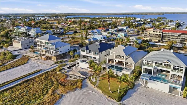 $13,490,000 | 6100 Court Street, Fort Myers Beach, FL 33931
