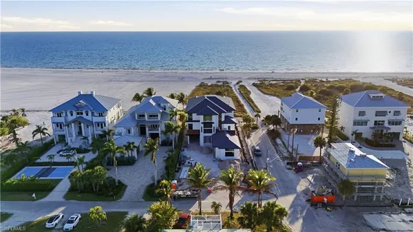 $13,490,000 | 6100 Court Street, Fort Myers Beach, FL 33931