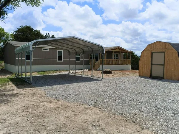 $325,000 | 660 Woodhaven Drive, Springtown, TX 76082