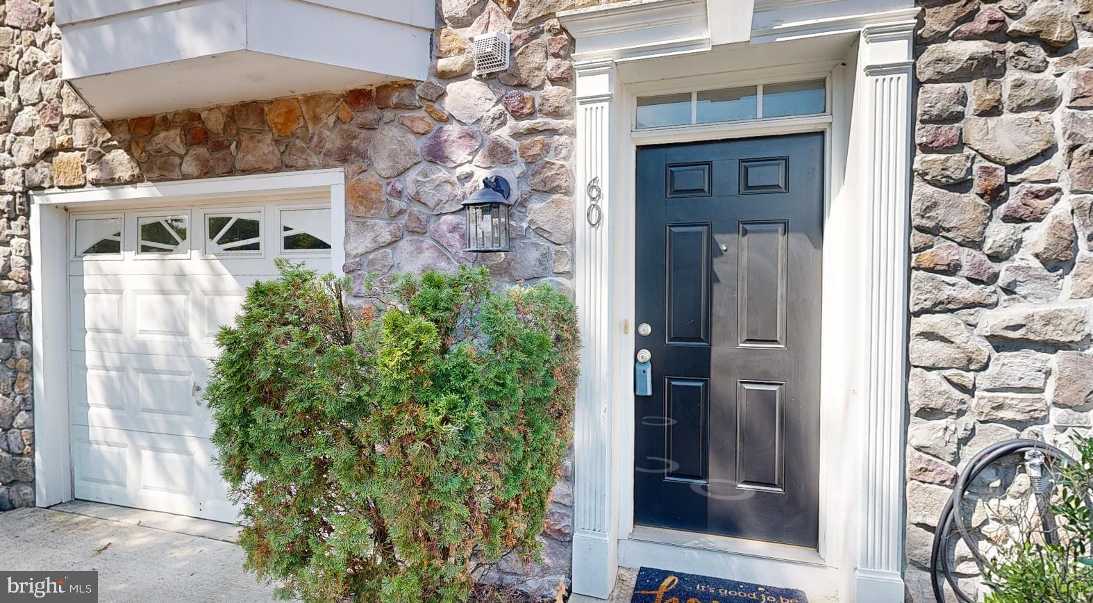 60 River Lane Delanco, NJ 08075 - Photo 2 of 29