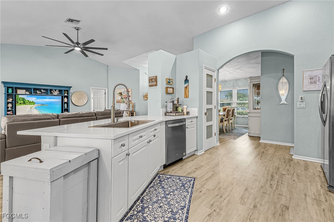 2017 Southwest 30th Street Cape Coral, FL 33914 - Photo 11 of 36