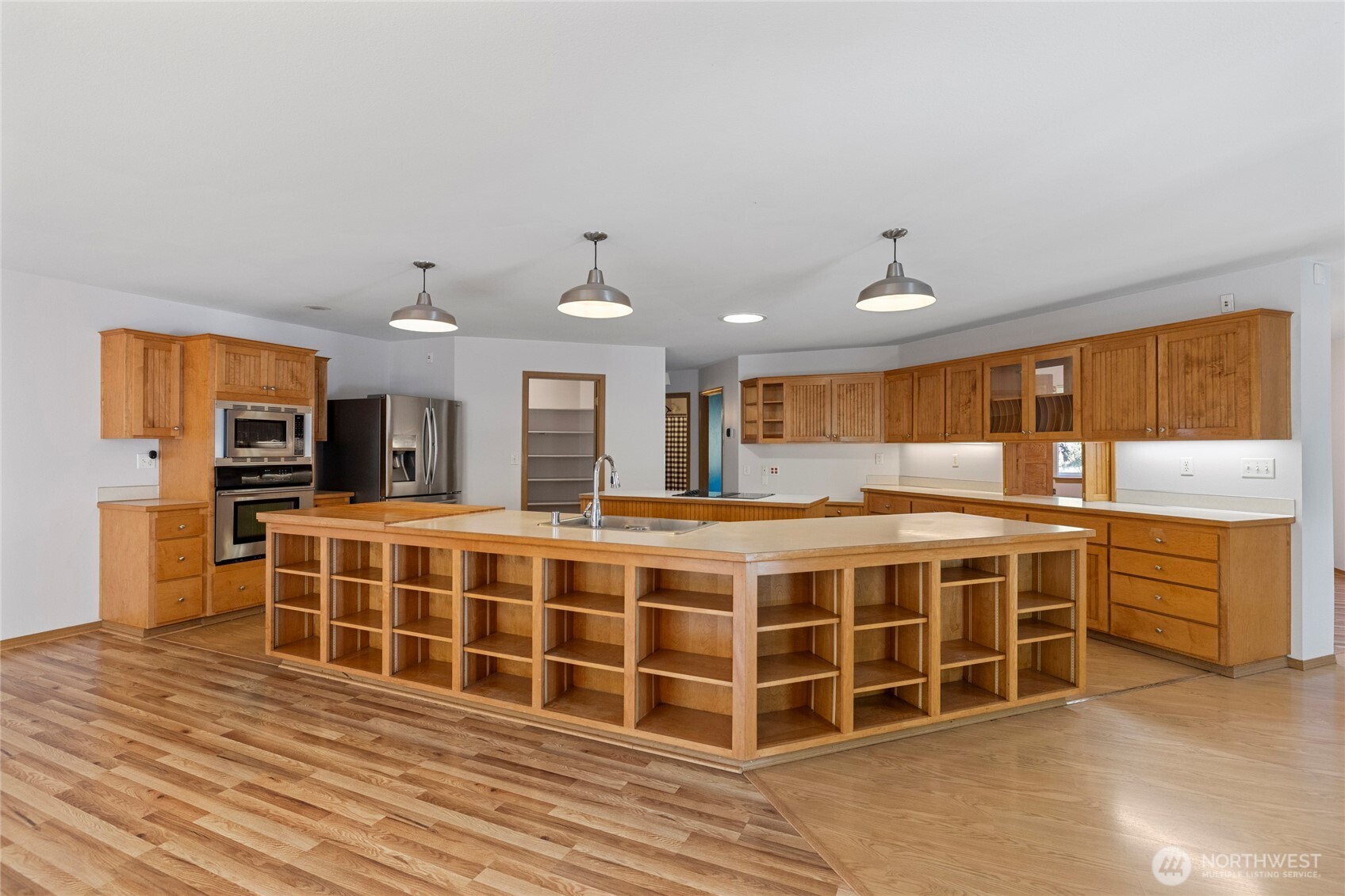 421 Coddington Road Coupeville, WA 98239 - Photo 12 of 40 Gallery Image 12