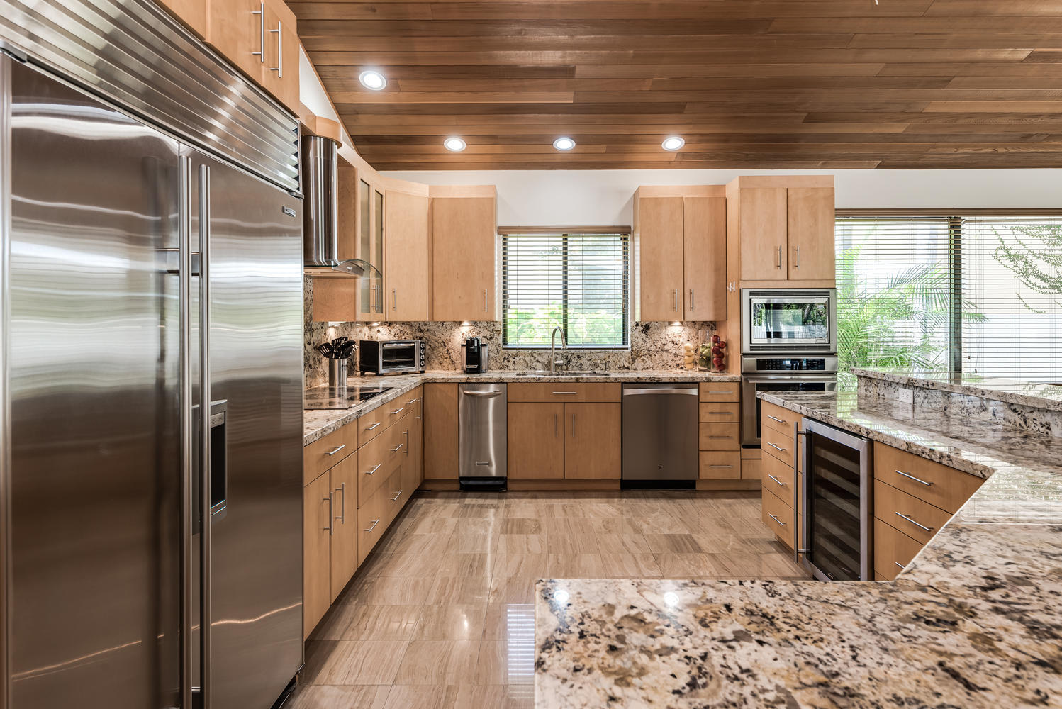 555 Sandpiper Way Boca Raton, FL 33431 - Photo 12 of 45 KITCHEN