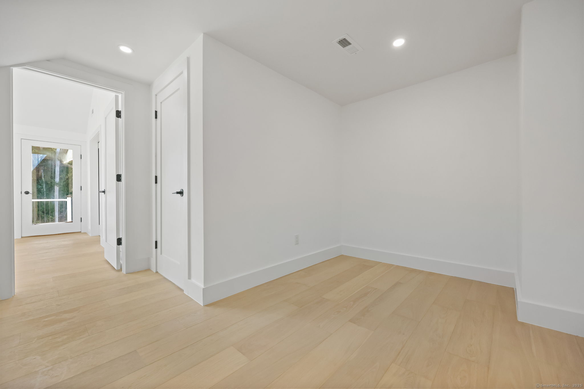 294 Thimble Island Road Branford, CT 06405 - Photo 29 of 39 a view of an empty room