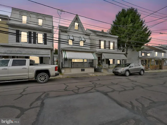 $133,900 | 219 South 3rd Street, St. Clair, PA 17970