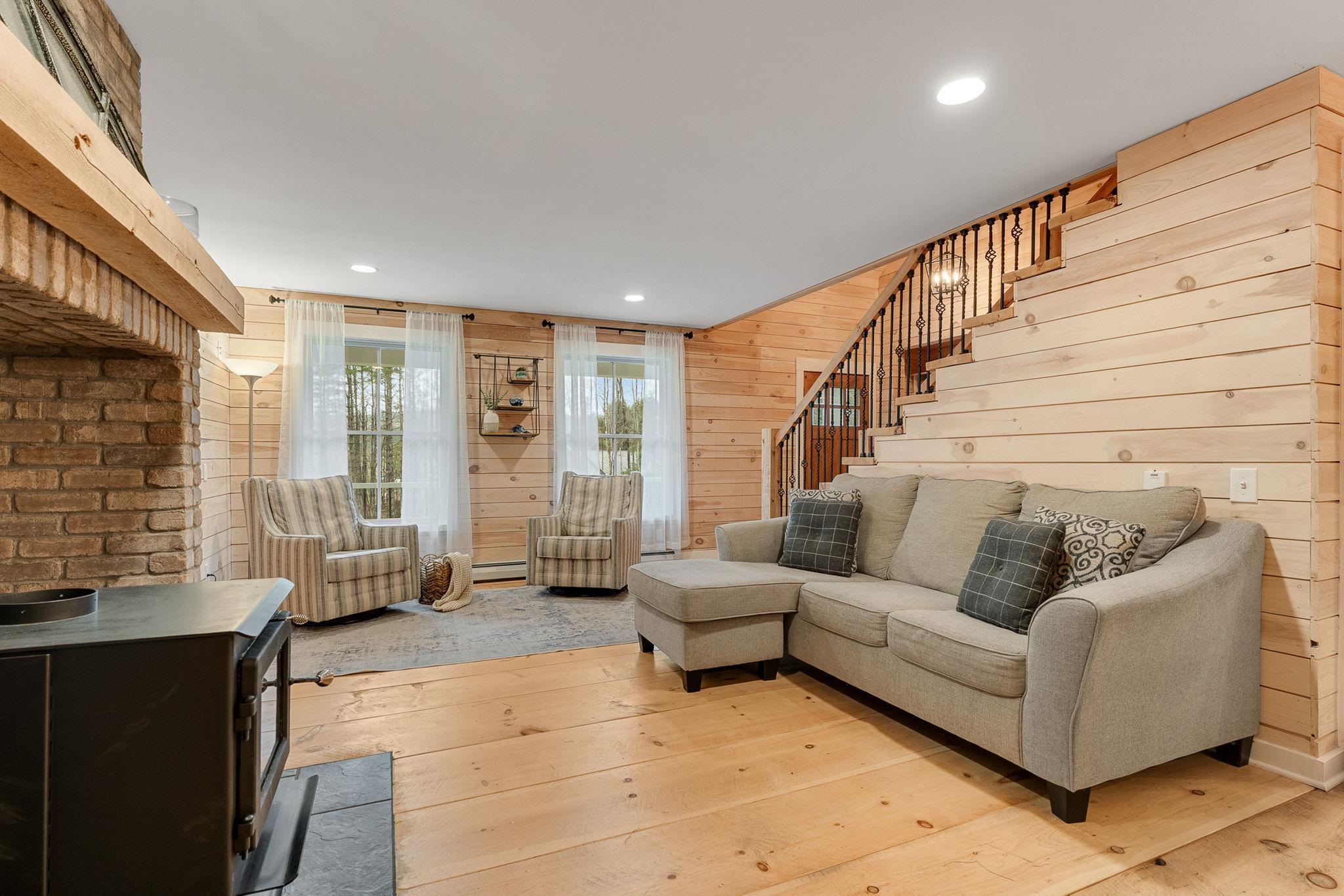 163 East Countryside Road Waterbury, VT 05676 - Photo 6 of 59