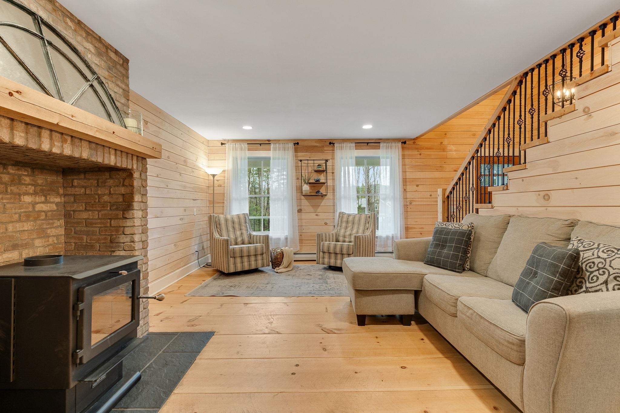 163 East Countryside Road Waterbury, VT 05676 - Photo 7 of 59