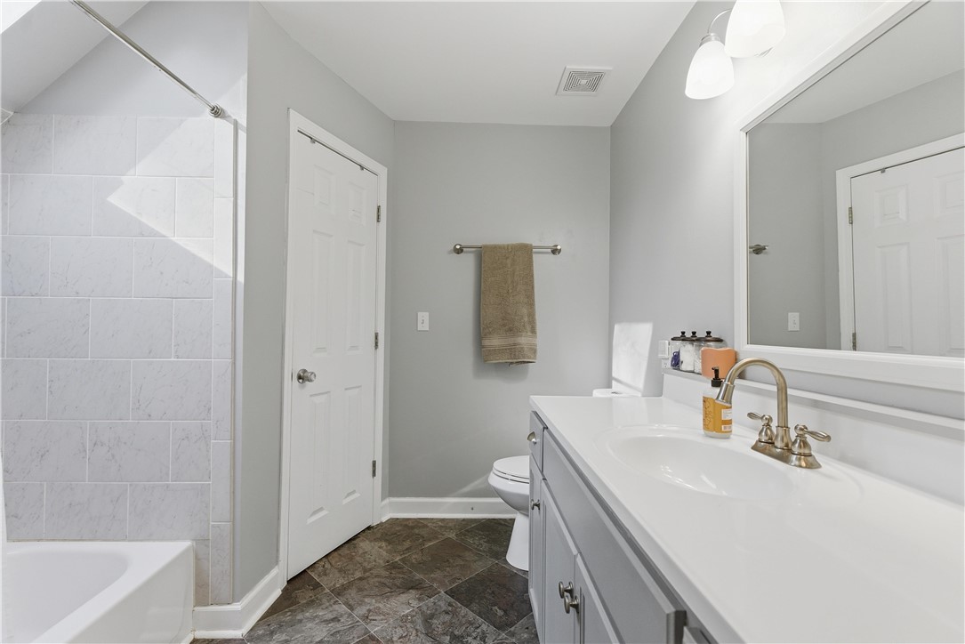 114 Halifax Road Easley, SC 29642 - Photo 17 of 32 Primary #1 bathroom