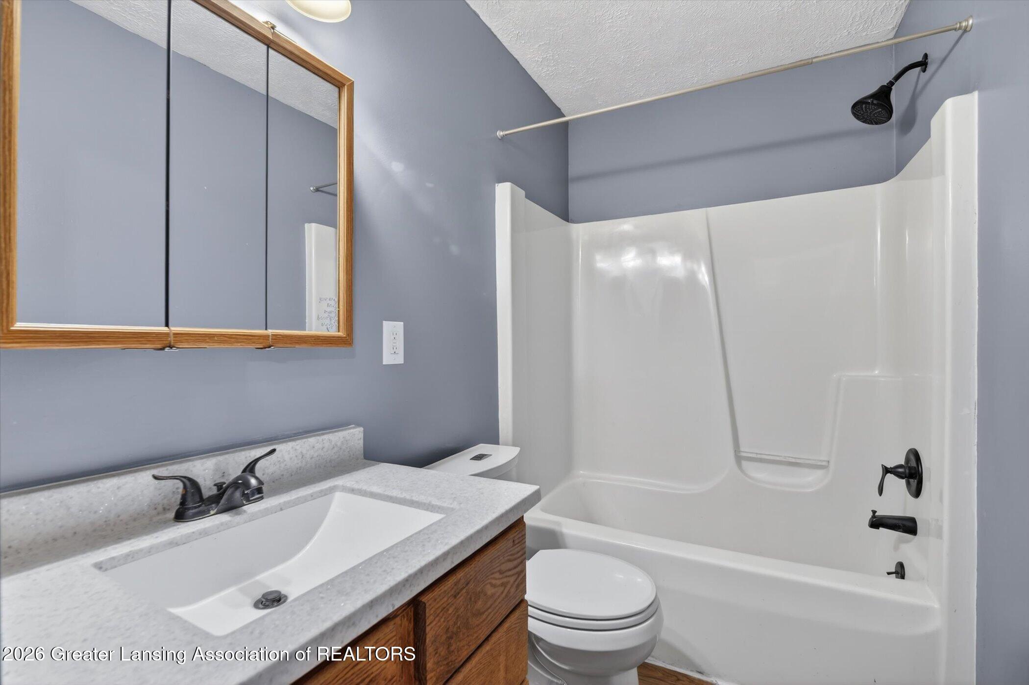 1515 Haslett Road Williamston, MI 48895 - Photo 19 of 63 19-DSC_4405