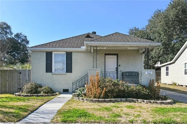 $2,150 | 562 Lebeau Street, Arabi, LA 70032