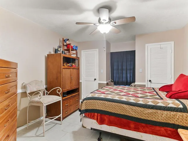 $380,500 | 417 Sky Harbour Court, Granbury, TX 76049