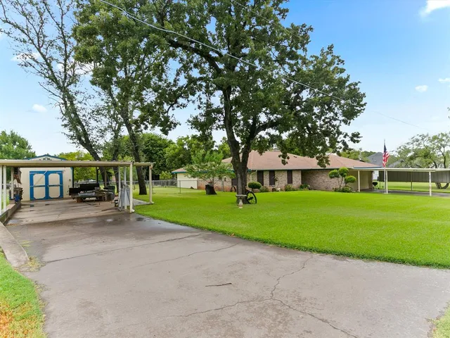 $380,500 | 417 Sky Harbour Court, Granbury, TX 76049