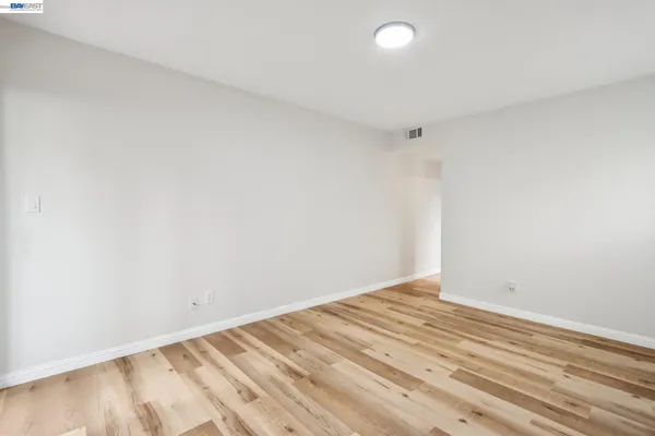 $499,999 | 99 Cleaveland Road, Unit 15, Pleasant Hill, CA 94523