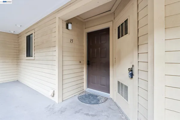 $499,999 | 99 Cleaveland Road, Unit 15, Pleasant Hill, CA 94523