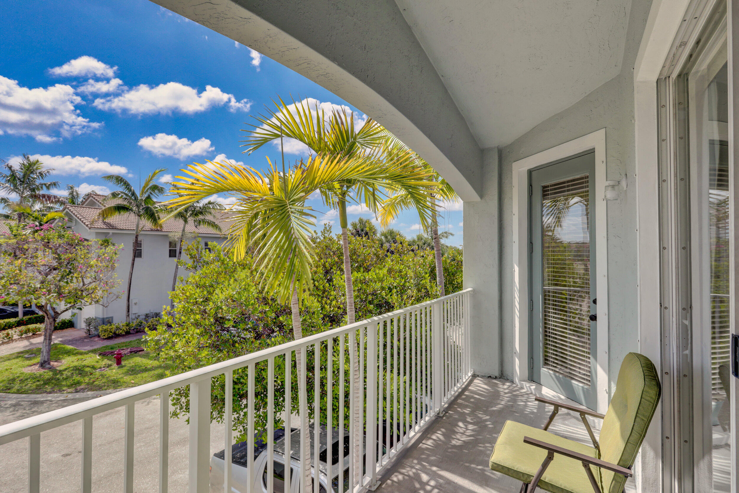 3109 Laurel Ridge Circle Riviera Beach, FL 33404 - Photo 2 of 48 Relax and unwind