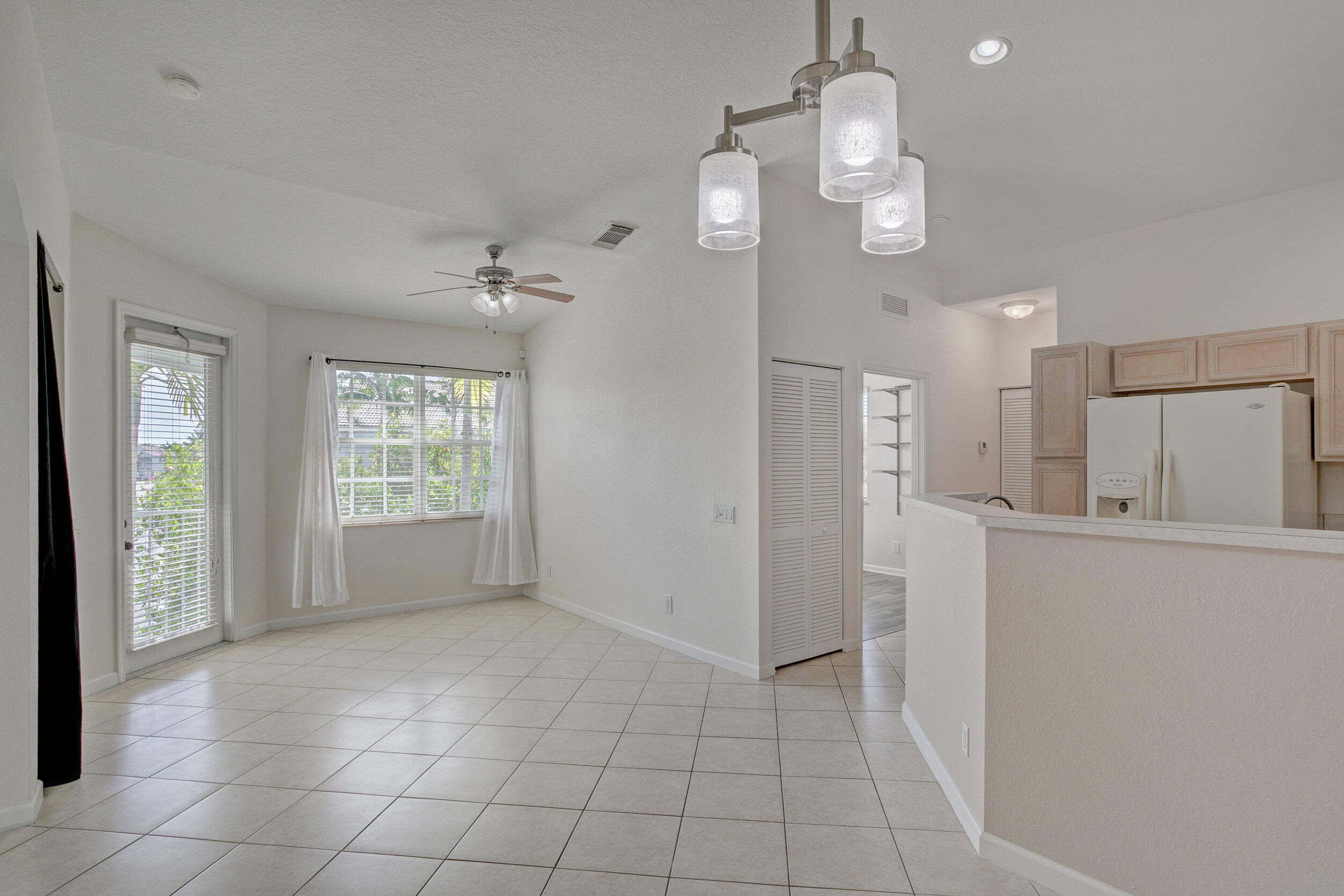 3109 Laurel Ridge Circle Riviera Beach, FL 33404 - Photo 48 of 48 Open floorplan