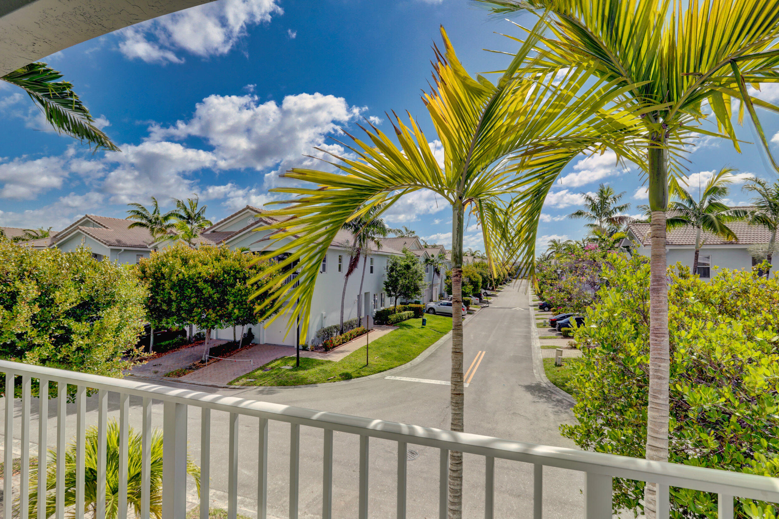 3109 Laurel Ridge Circle Riviera Beach, FL 33404 - Photo 36 of 48 Expansive view