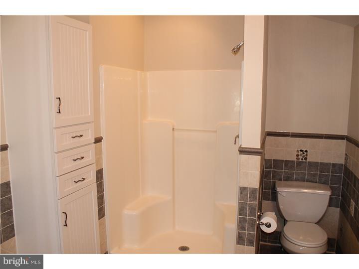 1019 Lamb Road Secane, PA 19018 - Photo 20 of 25 Master Bathroom