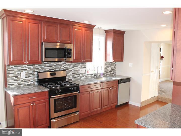 1019 Lamb Road Secane, PA 19018 - Photo 4 of 25 Kitchen