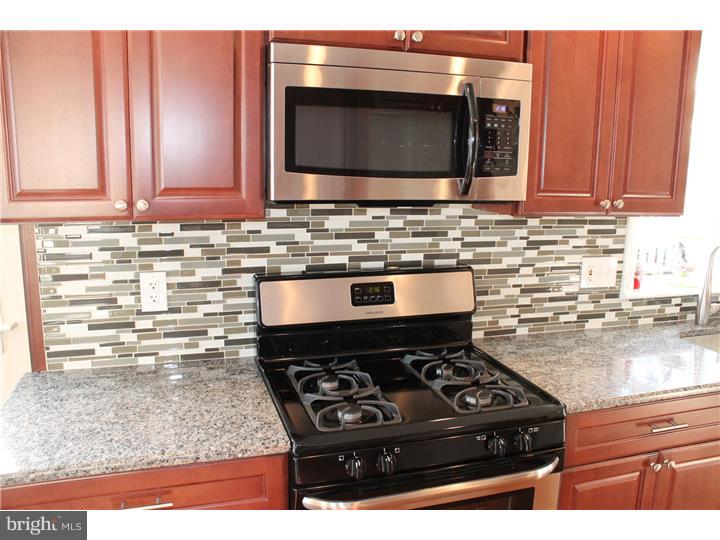 1019 Lamb Road Secane, PA 19018 - Photo 5 of 25 Kitchen