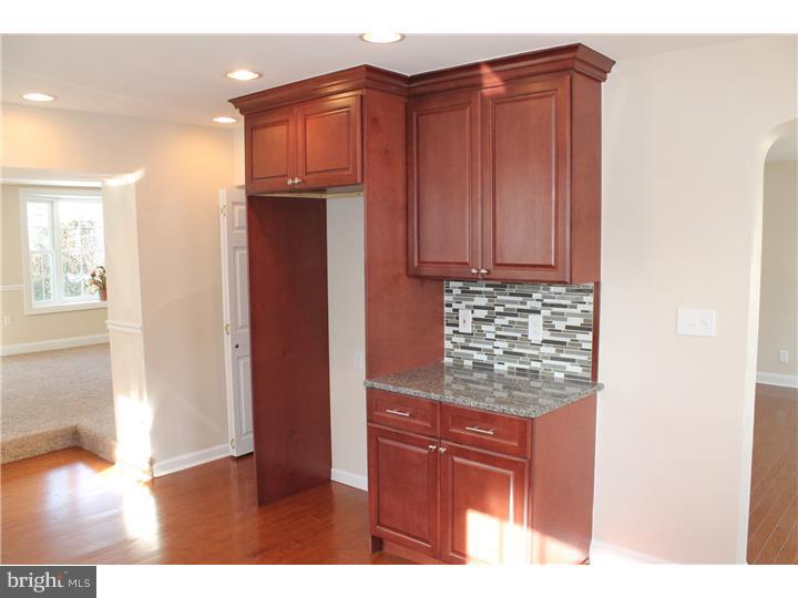 1019 Lamb Road Secane, PA 19018 - Photo 6 of 25 Kitchen